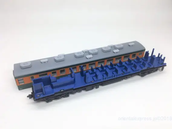 165系 急行「佐渡」が入線しました。KATO 10-1488 / 10-1489