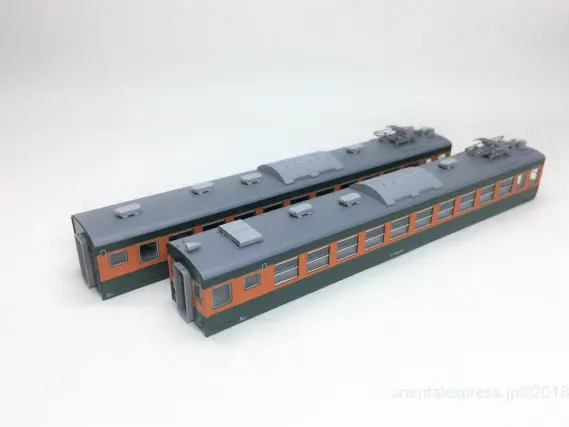 165系 急行「佐渡」が入線しました。KATO 10-1488 / 10-1489