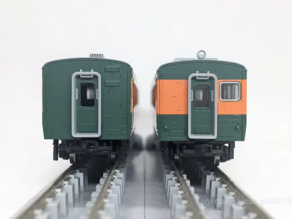 165系 急行「佐渡」が入線しました。KATO 10-1488 / 10-1489