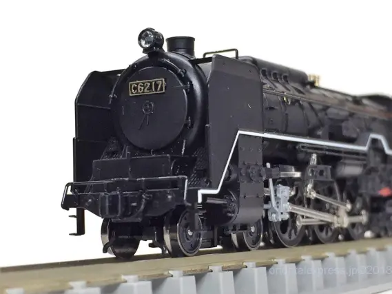 C62 17 糸崎機関区が入線しました。が・・・(;^_^A KATO京都駅店 特