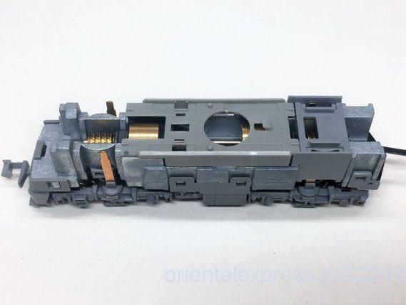 EH500 2次形を弄る。8軸集電化 KATO 3037 EH500 2次形を弄る。8軸集電化 KATO 3037