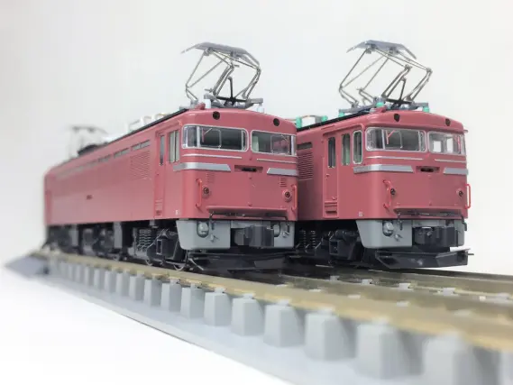 EF80 一次形（ヒサシなし）が入線しました。KATO 3064-1 | NGaugeJP