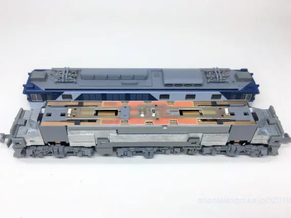 EF64 1000番台 JR貨物新更新色（大宮車両所更新）が入線です！KATO