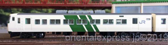 TOMIX 98304 185系0番台 踊り子 強化型スカート 5両セット 185系（踊り子・強化形スカート付）が入線しました。TOMIX 98304