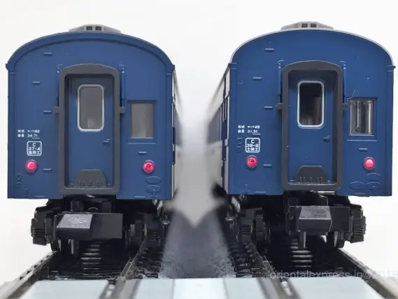 43系 急行「みちのく」13両編成が入線しました。KATO 10-1546 / 10