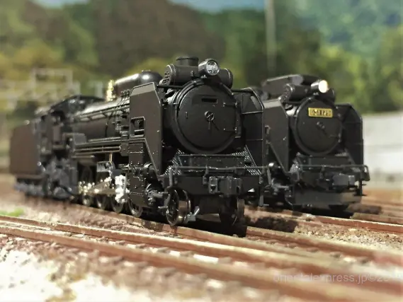 D51 標準形が入線です。KATO 2016-9 ｜ 製品情報｜製品検索｜鉄道模型
