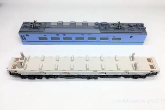 限定品 583系「きたぐに」JR西日本旧塗装が入線です。TOMIX 97911
