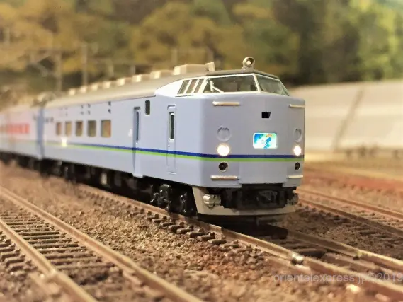 限定品 583系「きたぐに」JR西日本旧塗装が入線です。TOMIX 97911