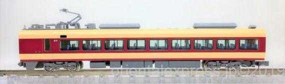 モハE653-1016(2号車)