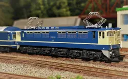 EF64 1010号機 JR貨物試験塗装が入線です。KATO 3023-2
