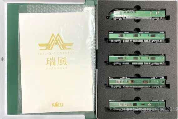 87系「トワイライトエクスプレス瑞風」が入線しました。KATO 10-1570