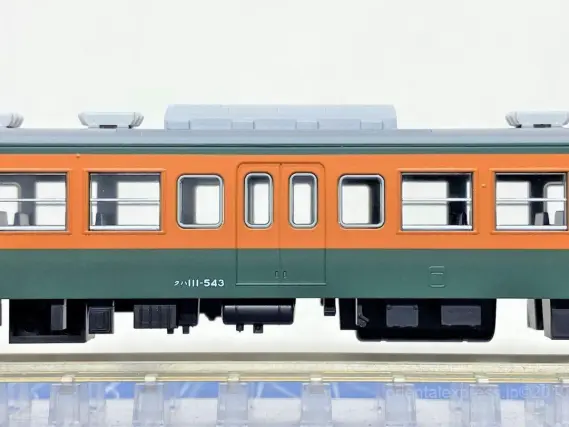 113系湘南色 4両付属編成が入線しました。KATO 10-1588 ｜ 製品情報