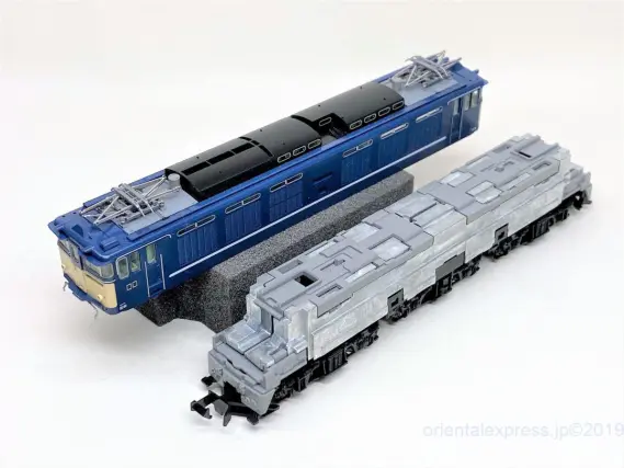 EF64 77号機・お召塗装、ED75 121号機・お召塗装が入線しました。TOMIX