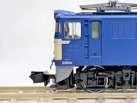EF60 19号機 復活国鉄色・Bが入線です。TOMIX 7129 ｜ 製品情報｜製品