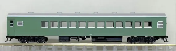 特急「つばめ」青大将 2020版が入線です。 KATO 10-428 スハ44系