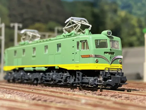 EF58 初期形大窓 青大将 の入線です。KATO 3039 ｜ 製品情報｜製品検索