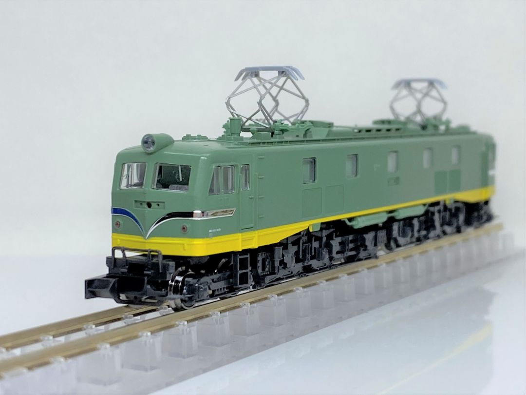 EF58 初期形大窓 青大将 の入線です。KATO 3039 ☆彡 横浜模型 #鉄道