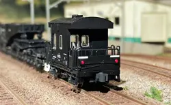 金の貨車・銀の貨車セット（ワム80000) が入線しました。 KATO 29-760