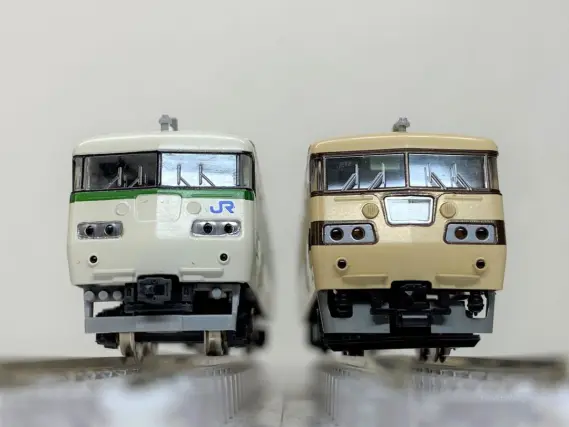 117系＜新快速＞が入線です。KATO 10-1607 ｜ 製品情報｜製品検索