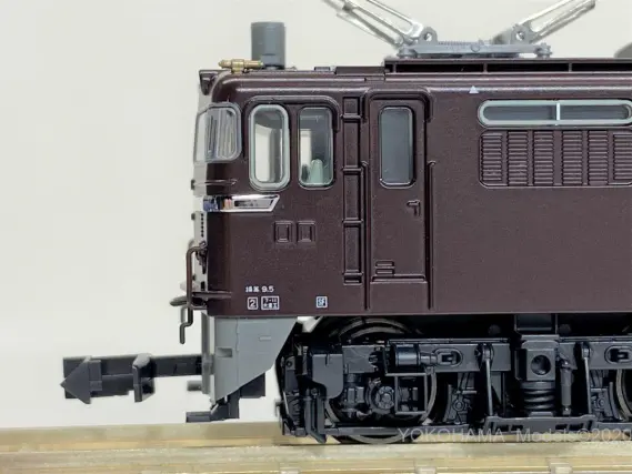 EF65 0番台 JR貨物（茶）タイプが入線しました。KATO 3088-9 ｜ 製品