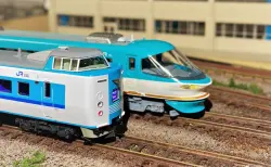 381系「スーパーくろしお」リニューアル編成が入線しました～(^^♪ KATO 10-1642 3両セット #くろしお