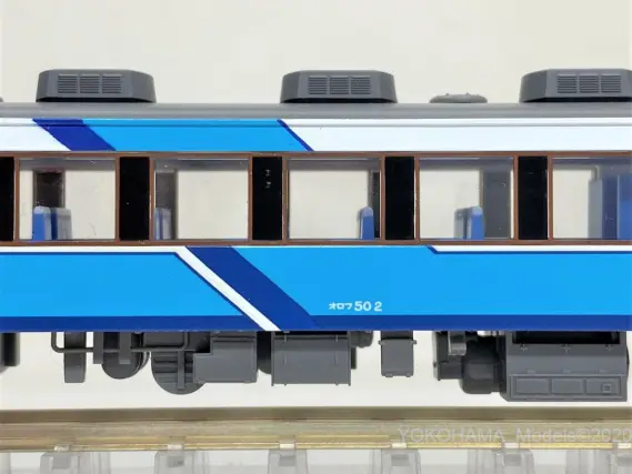 50系「アイランドエクスプレス四国」登場時が入線しました。MICROACE