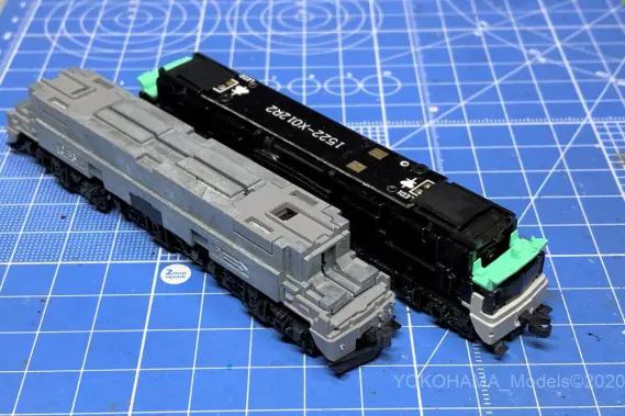 EF65 123号機・ゆうゆうサロン岡山塗装を弄る。（赤7号）MICROACE
