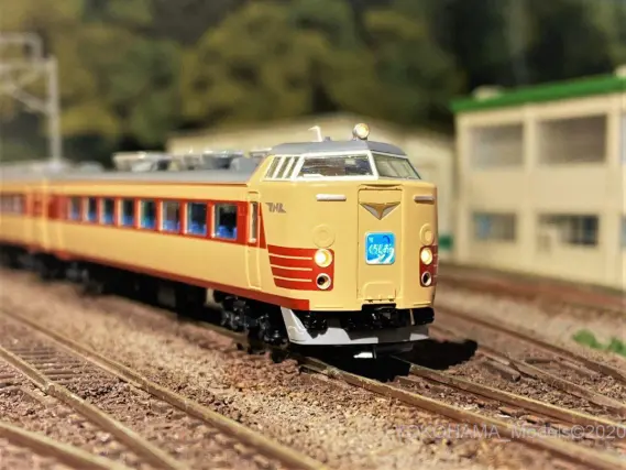 485系「くろしお」クハ480入りが入線です。TOMIX 98384 ｜ 製品情報