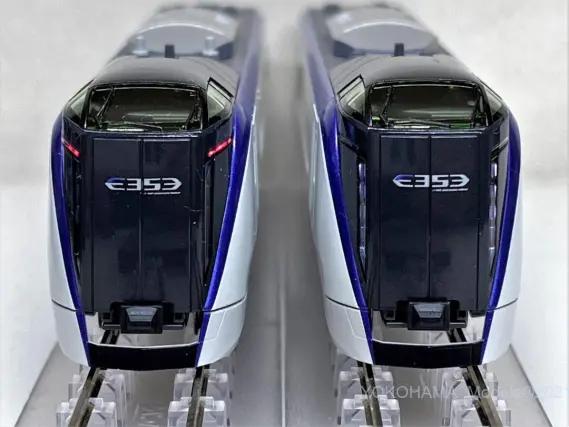 E353系「あずさ・かいじ」が入線しました。KATO 10-1522 10-1523 10