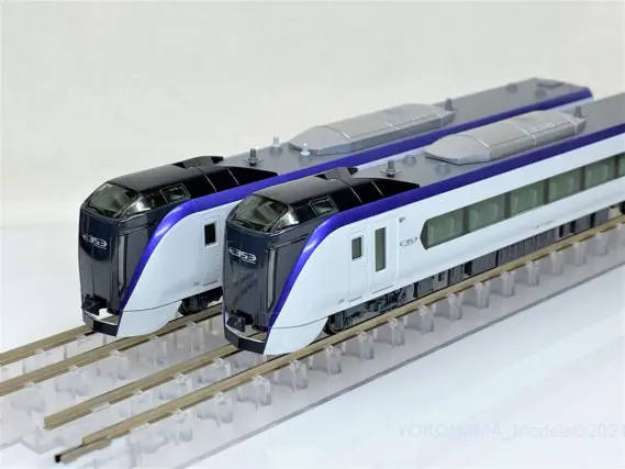 E353系「あずさ・かいじ」が入線しました。KATO 10-1522 10-1523 10