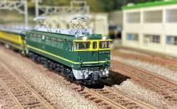 EF64 1010号機 JR貨物試験塗装が入線です。KATO 3023-2 | NGaugeJP