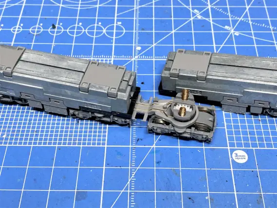 ジャンクなEH500 5号機（2次形）GPS付を弄る。その1 TOMIX 2147