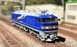EF510形500番代（JR貨物仕様・青色）が入線しました。TOMIX 7182