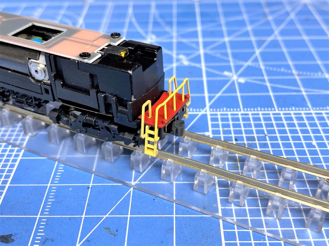 秩父鉄道 デキ200 パレオエクスプレス（赤茶）が入線。MICROACE A2080
