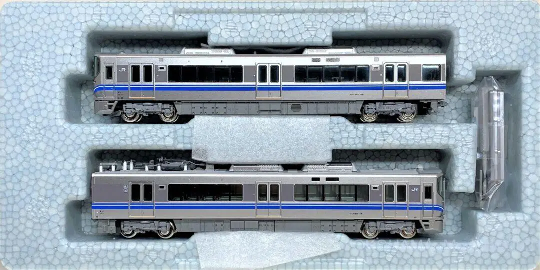 521系（3次車）入線です！ KATO 10-1396 ｜ 製品情報｜製品検索｜鉄道