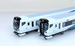 E257系2000番台「踊り子」NA-08編成が入線しました。KATO 10-1613