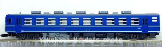 12系客車 JR東日本高崎車両センター（オヤ12入り）が入線です。KATO 10