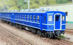 新 E257系「あずさ・かいじ」入線です。KATO 10-1274/10-1275