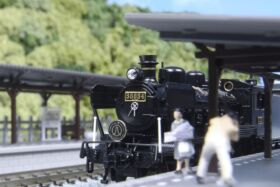 KATO 10-1727 58654 + 50系 700番台 SL人吉 4両 KATO 58654+50系「SL人吉」4両セット(10-1727)【走行】【鉄道
