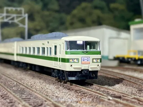 185系200番台「新幹線リレー号」を弄る。その1 倶利伽羅製3Dパーツ