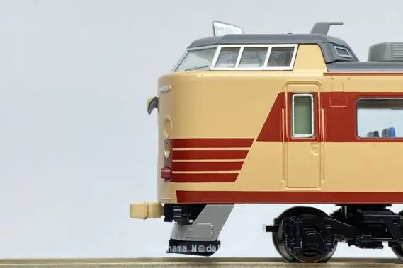 485系1500番代 特急「はつかり」（1982年頃）が入線しました。TOMIX