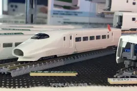 TOMIX E2-1000系東北・上越新幹線（J66編成・200系カラー・JR