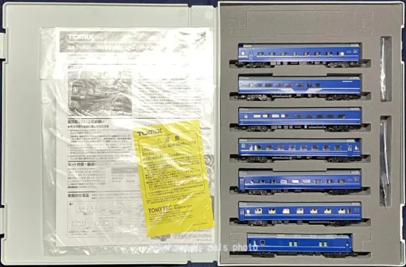 24系25形寝台特急「はやぶさ」が入線しました。TOMIX 98802 98803