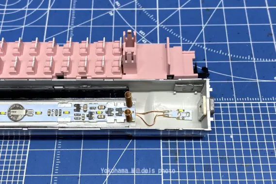 キハ183系5200番代 ノースレインボーエクスプレスを弄る。蓄電式室内灯