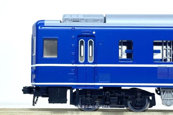 14系14形 特急寝台客車「さくら」（国鉄 ）が入線です。TOMIX 98784