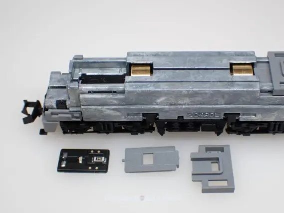 ED79 0番台（シングルアームパンタグラフ搭載車）が入線しました
