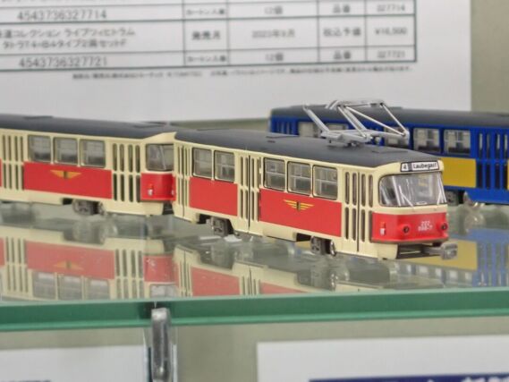 TOMYTEC 327714 鉄道コレクション ドレスデントラムタトラT4+B4タイプ2両セットE トミーテック鉄道模型