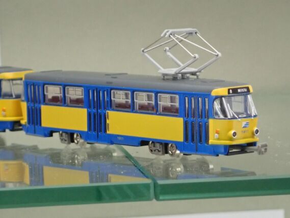 TOMYTEC 327721 鉄道コレクション ライプツィヒトラムタトラT4+B4タイプ2両セットF トミーテック鉄道模型
