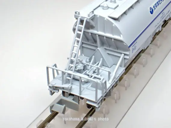 ホキ1000 太平洋セメント フライアッシュ・炭酸カルシウム専用が入線