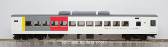 185系200番代（エクスプレス185）が入線しました。TOMIX 98756 ｜ 製品